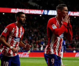Atletico đuổi sát Barca, Valencia rơi xuống thứ ba La Liga