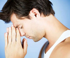 Có bạn gái ở quê nhà mà tôi lại yêu người đồng nghiệp cùng giới