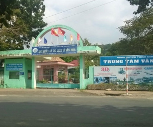 Đâm chết bạn tình rồi nhảy xuống núi Sập tự tử