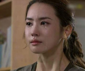 Thấy con trai ngoại tình, bố chồng nói những câu khiến nàng dâu rơi nước mắt