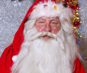 Người đàn ông 73 tuổi có 55 năm làm ông già Noel