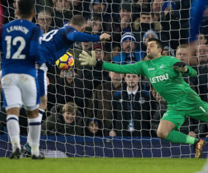 Rooney ghi bàn và kiến tạo, Everton tiếp đà hồi sinh