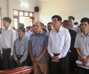 Gây thiệt hại 26 tỉ đồng, mức án cao nhất chỉ 3 năm tù treo