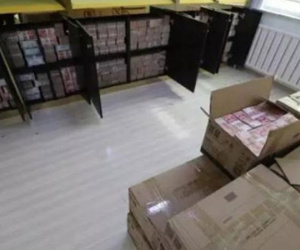 Phát hiện hơn 30 triệu USD trong nhà người phụ nữ thất nghiệp