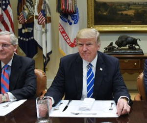 Đồng USD mất giá khi Tổng thống Trump chuẩn bị ký dự thảo luật thuế mới