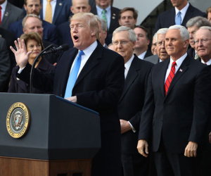 Trump giành 'chiến thắng lịch sử' với cải cách thuế lớn nhất 30 năm