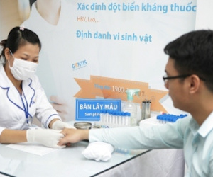 Chàng trai Sài Gòn biết mình không phải là đàn ông khi xét nghiệm cha con