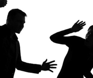 Chồng ngược đãi, không cho vợ ly hôn có thể bị phạt đến 3 năm tù
