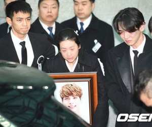 Fan xôn xao tin Jong Hyun (SHINee) hiến tạng sau khi qua đời