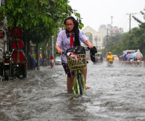 Công điện hỏa tốc: Toàn bộ học sinh, sinh viên ở Sài Gòn nghỉ học để tránh bão Tembin