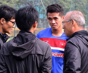 HLV Park Hang Seo loại cầu thủ U23 vì bệnh tim