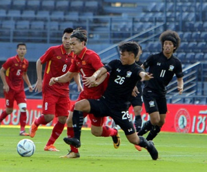 Giám đốc điều hành Thai League mở lời mời gọi Công Phượng