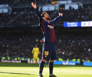 Messi quá hay, vì sao vẫn chưa được CĐV Real vỗ tay như Rô vẩu