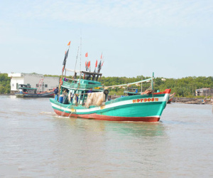 Nhiều tàu thuyền tại Cà Mau xin trú bão Tembin ở Thái Lan, Malaysia