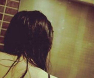 Rủ bé gái tới nhà nhậu rồi chở vào nhà nghỉ hiếp dâm