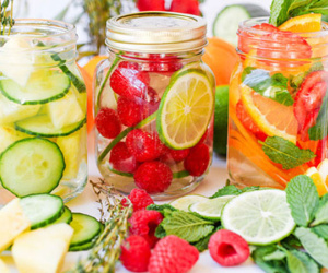 6 công thức nước detox giúp da đẹp dáng xinh đón Tết