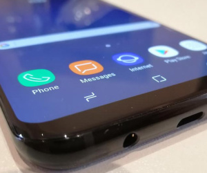 Galaxy S9 chưa bỏ jack tai nghe