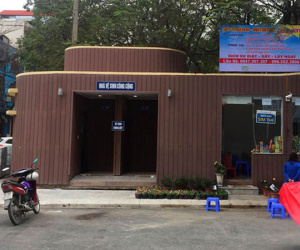 Hạ Long có nhà vệ sinh công cộng 5 sao, tự ý thu phí giá cao