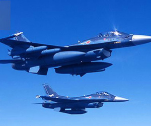 [Infographic] J-10, niềm tự hào của Trung Quốc sẽ 'gãy cánh' trước F-2 Nhật Bản?