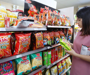 Năm 2017, người Việt chi 8.000 tỉ đồng ăn snack