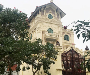 Nhà máy nợ nần, sếp Gang thép Thái Nguyên xây 'biệt phủ'