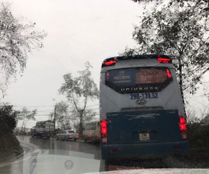 Sa Pa chìm trong biển người, 3 tiếng di chuyển được 30km