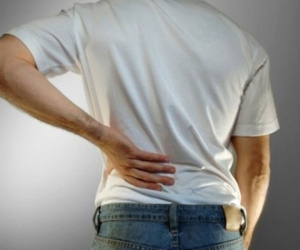 Suy thận đột ngột, vì sao?