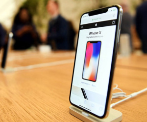 Thế Giới Di Động bán iPhone X ở Campuchia sớm và rẻ hơn VN