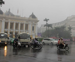 Dự báo thời tiết 15/11: Hà Nội giảm nhiệt, mưa khắp miền Trung
