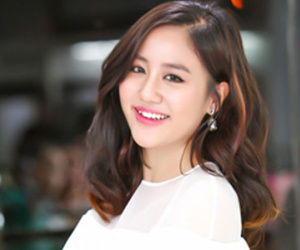 Trùng hợp khó tin trong 2 cuộc tình 'bỏ quên' sự nghiệp của Văn Mai Hương