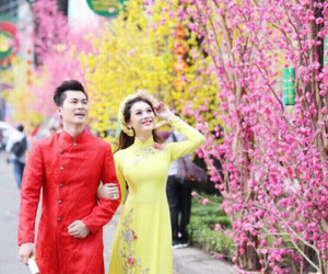 Hành trình gần 2 năm từ yêu tới cưới của ca sĩ chuyển giới Lâm Khánh Chi