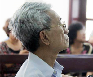 Ông lão 77 tuổi dâm ô trẻ em ở Vũng Tàu lĩnh 3 năm tù