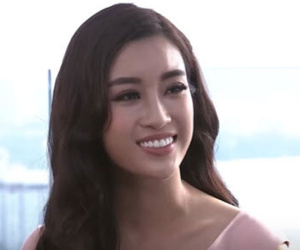 Video: Đỗ Mỹ Linh nói tiếng Anh trôi chảy trong phần thi thử thách đối đầu của Miss World