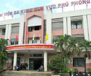 Giám đốc bệnh viện bị tố cáo tuyển người thân vào làm việc