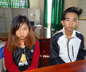 Nữ quái tuổi teen cầm đầu băng cướp taxi trong đêm