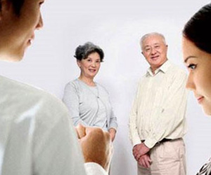 Giật mình trước yêu cầu lạ đời của bố mẹ chồng