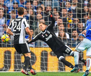 Juventus quật khởi cuối trận, vẫn trắng tay rời Sampdoria