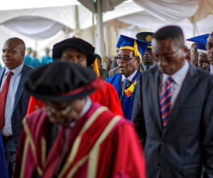 Mugabe bị tướng quân đội bủa vây trong những ngày quản thúc