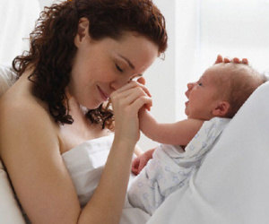 Sao có cả một “rừng” tên vậy mà mẹ chồng tôi lại nhất quyết đặt tên cho con tôi thế này!?