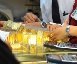 Giá vàng hôm nay 21/11: Bất ổn USD - Euro, vàng chao đảo