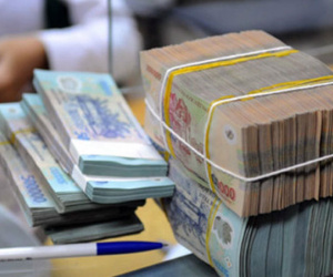 Hàng loạt sếp ngân hàng hết thời làm chủ công ty sân sau