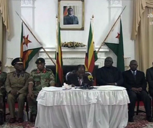 Sự chống đối của Tổng thống Zimbabwe giữa vòng vây tướng lĩnh