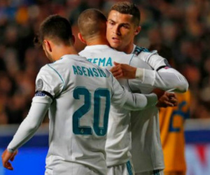 APOEL - Real Madrid: Cú đúp siêu sao, tưng bừng 6 bàn