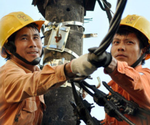 EVN đề xuất xây dựng cơ chế tiền lương đặc thù