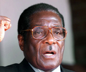 Mugabe - từ anh hùng dân tộc Zimbabwe đến tổng thống mất chức