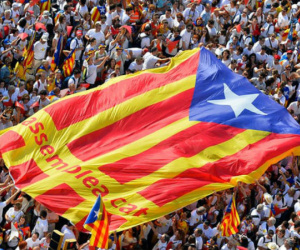 Catalonia tuyên bố trái lệnh Tây Ban Nha
