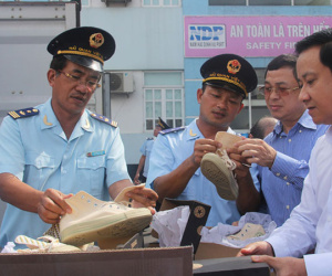 Hải quan lên tiếng vụ doanh nghiệp Lào cầu cứu đòi hàng