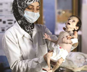 Cạn lương thực, người dân Syria phải 'lục thùng rác'
