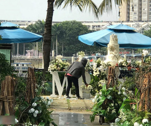 Không gian tiệc cưới bên hồ bơi của Khởi My và Kevin Khánh
