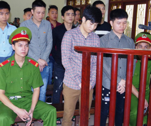 Hỗn chiến lúc ăn ốc, 1 người bị chém chết